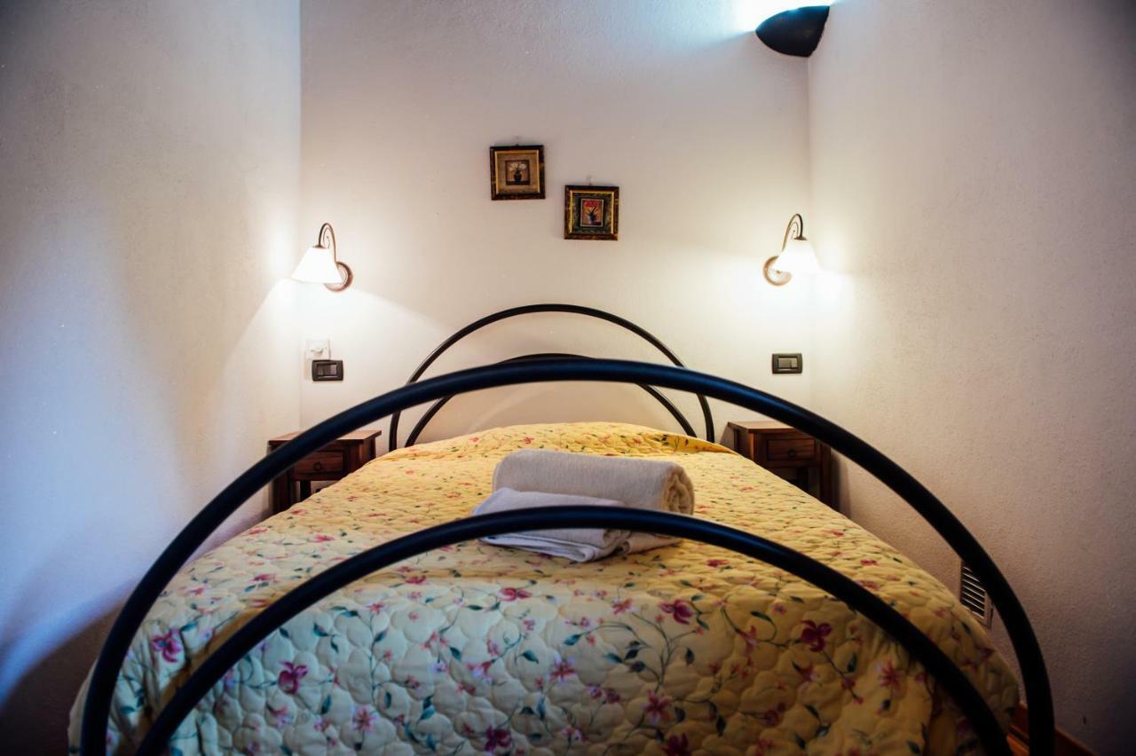 Agriturismo Il Noce Castiglione dʼOrcia Kültér fotó