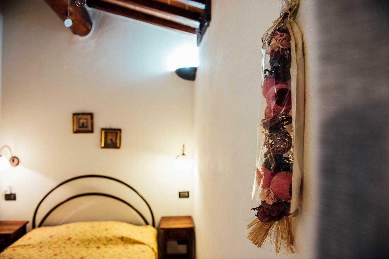 Agriturismo Il Noce Castiglione dʼOrcia Kültér fotó